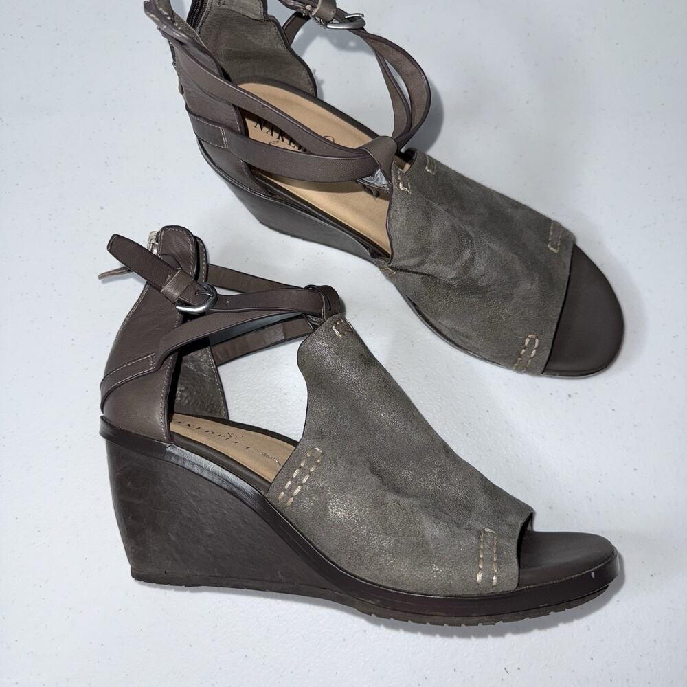 Naked Feet Women’s Crux Wedge Sandal Gray Leather Size 8